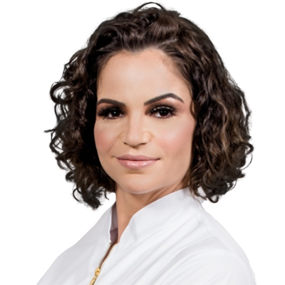 Profa. Esp. Aline Mares Gomes